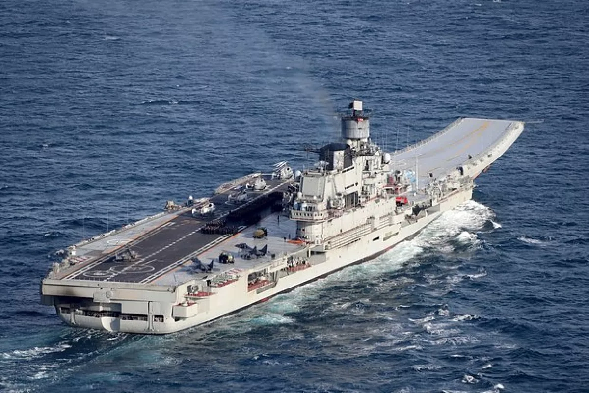 Media: Russia’s only aircraft carrier set for scrap PHOTO