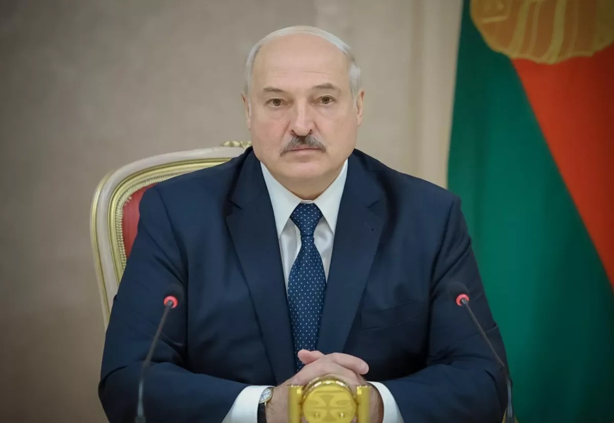 Lukashenko vows tough action over bureaucratic delays in housing loans