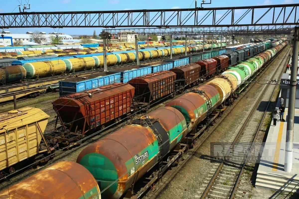 Azerbaijan sends 22 railcars of diesel fuel to Armenia UPDATED
