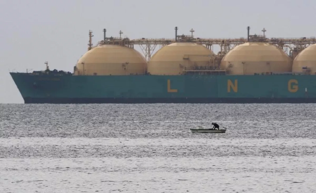Bloomberg: Pakistan seeks urgent LNG cargoes amid heatwave, supply disruption