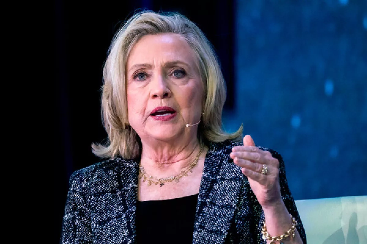 Hillary Clinton calls Trump’s behaviour “shameful and insane”