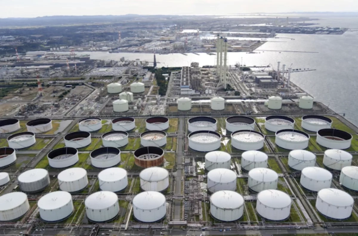 Japan considers releasing oil reserves amid Iran crisis