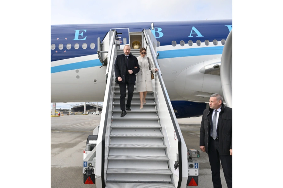 President Ilham Aliyev arrives in Germany (PHOTO)