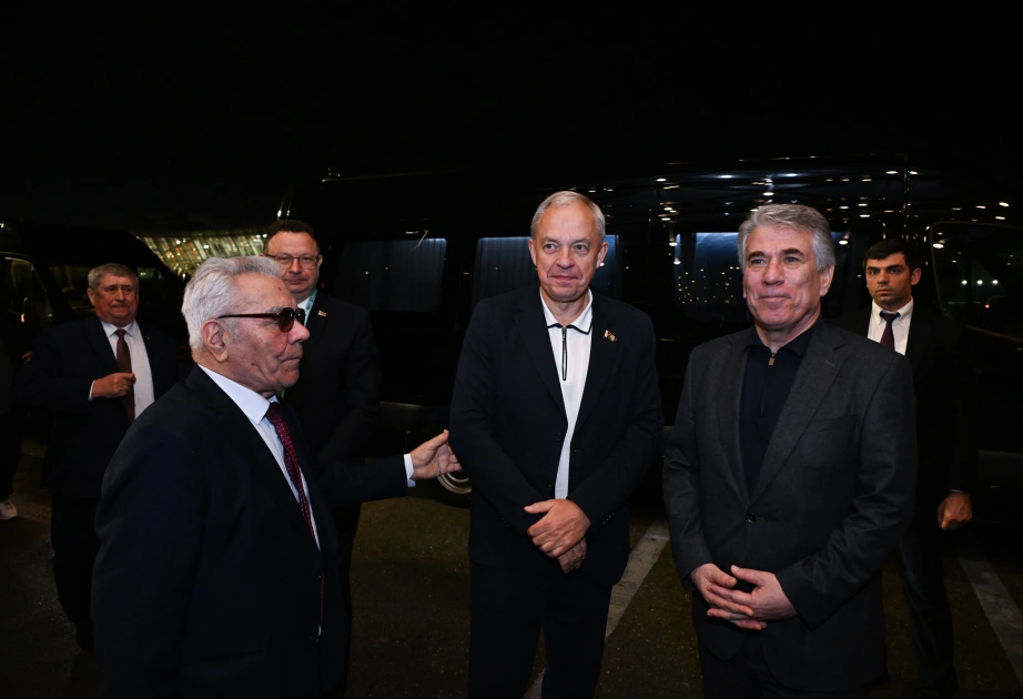 Chairman of House of Representatives of Belarusian Parliament arrives in Azerbaijan
