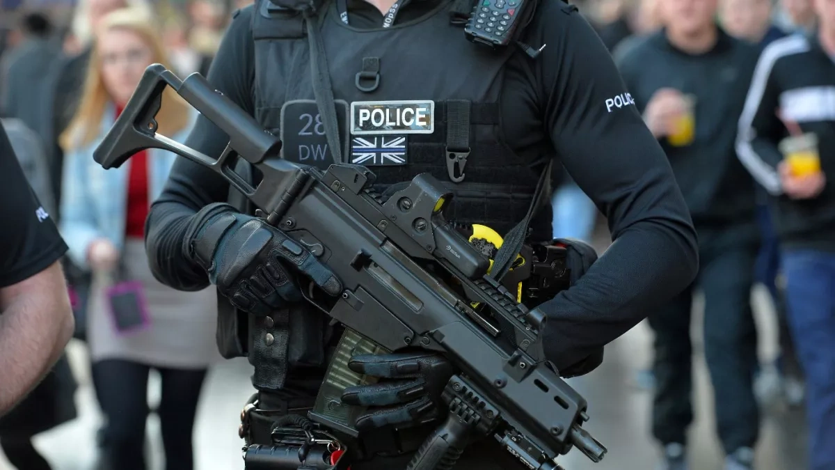 Britain raises terror threat level to “severe” after London incident
