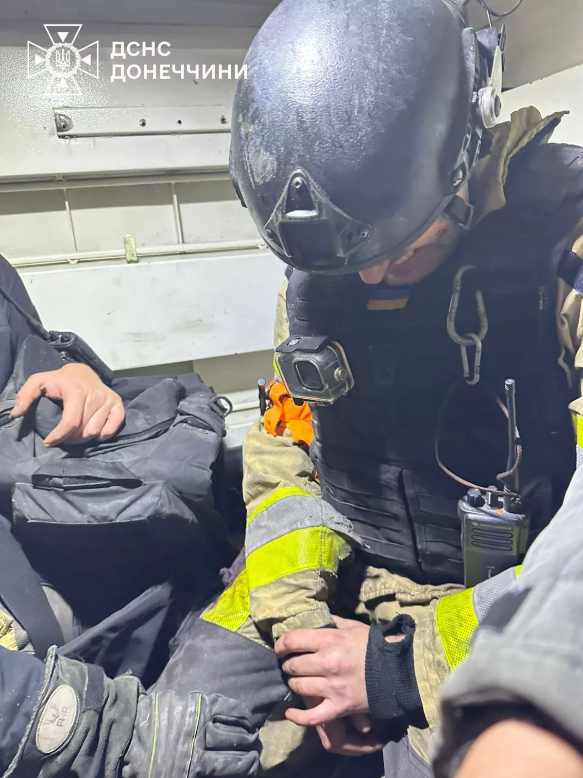 Russian FPV drone strikes rescuers in Ukrainian city PHOTO