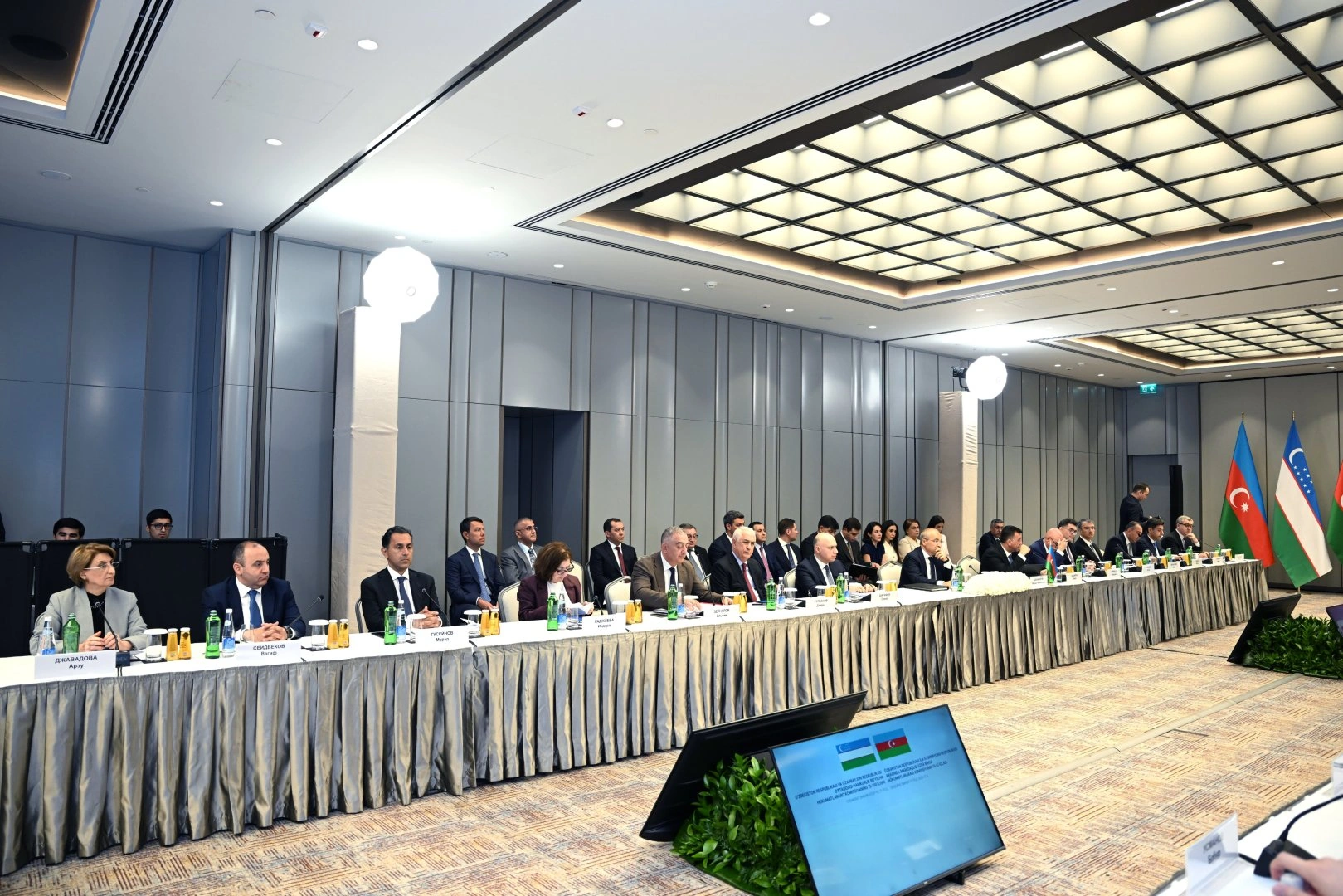 Azerbaijan, Uzbekistan sign documents on expansion of economic co-op (PHOTO)