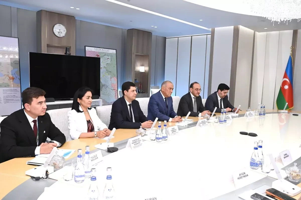 SOCAR advances intl partnerships with Shell, Uzbekneftegaz during Baku Energy Week PHOTO