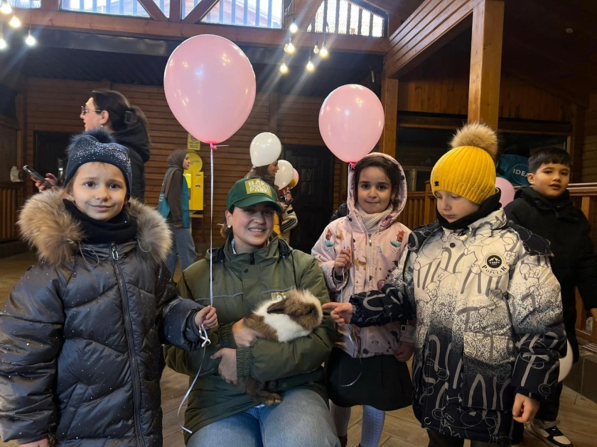 Holiday event for children organized at Baku Zoological Park on Leyla Aliyeva's initiative (PHOTO)