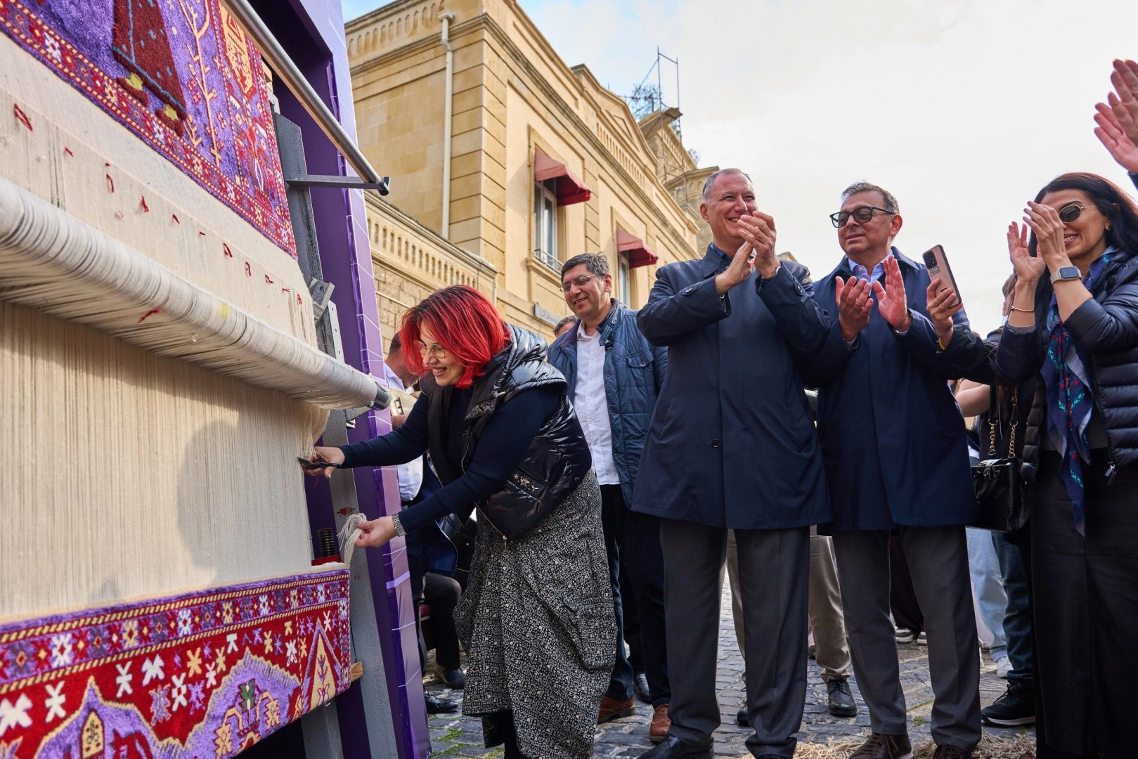 Azercell presented “Strength, Woven Together” carpet at the International Carpet Festival (PHOTO)