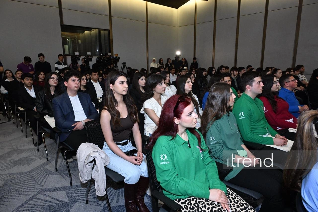 Azerbaijan's Baku hosts forum on 'Safe future for Great Return' (PHOTO)