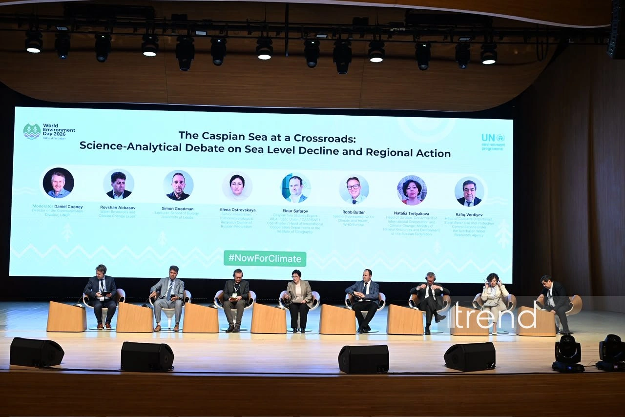 Baku hosts panel discussion on decrease of Caspian Sea level