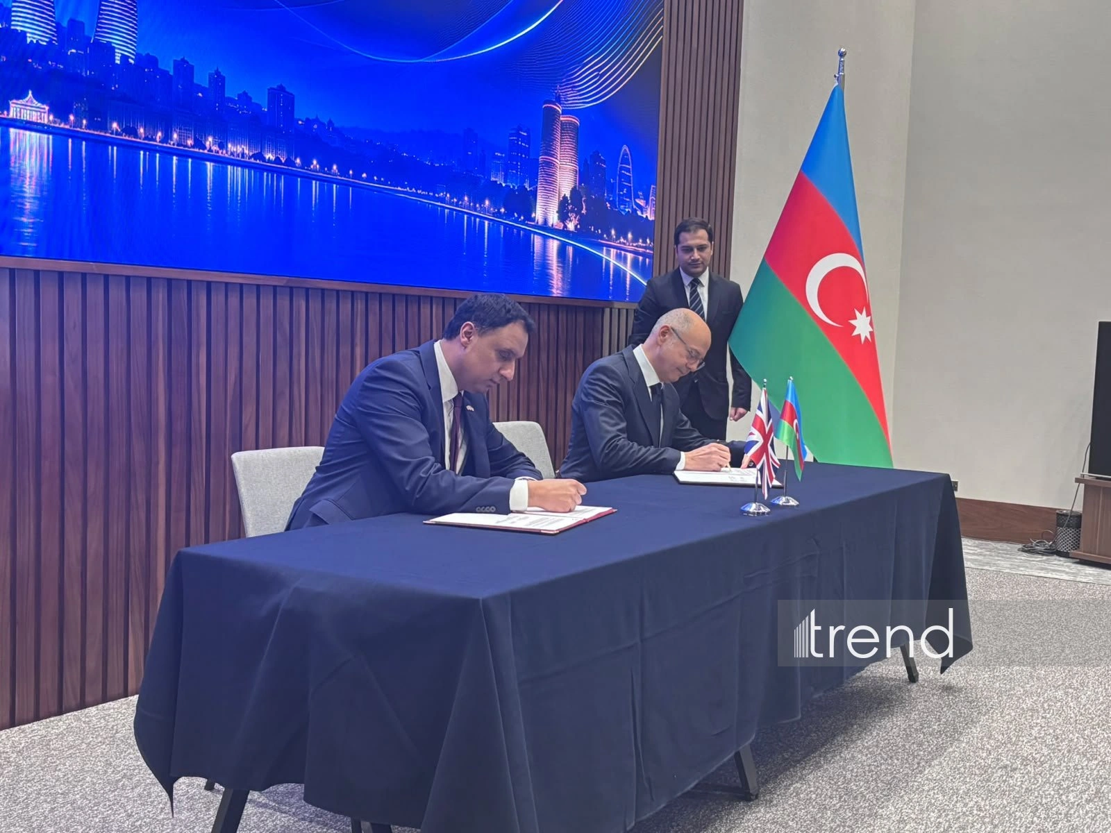 Azerbaijan-UK Joint Commission holds 8th meeting in Baku (PHOTO)