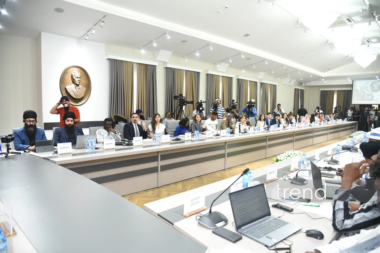 Baku hosts conference on media's role in decolonization processes (PHOTO)