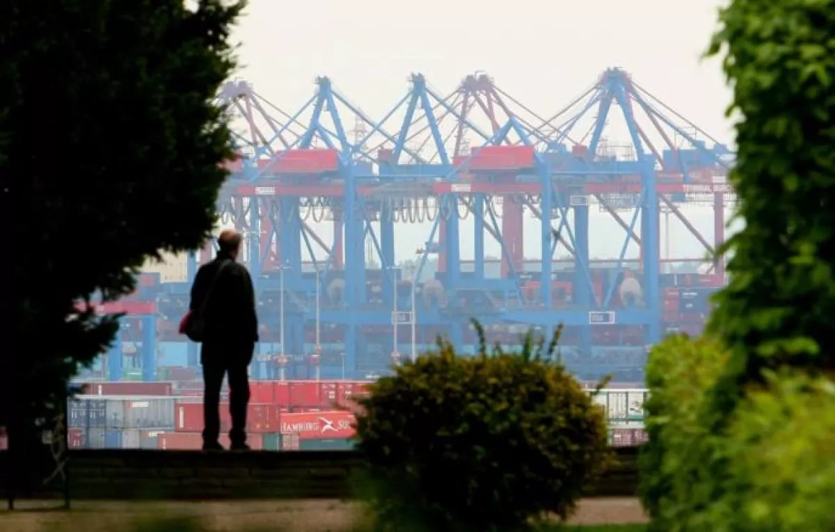 Regional turmoil sends Dutch imports from Persian Gulf states plunging