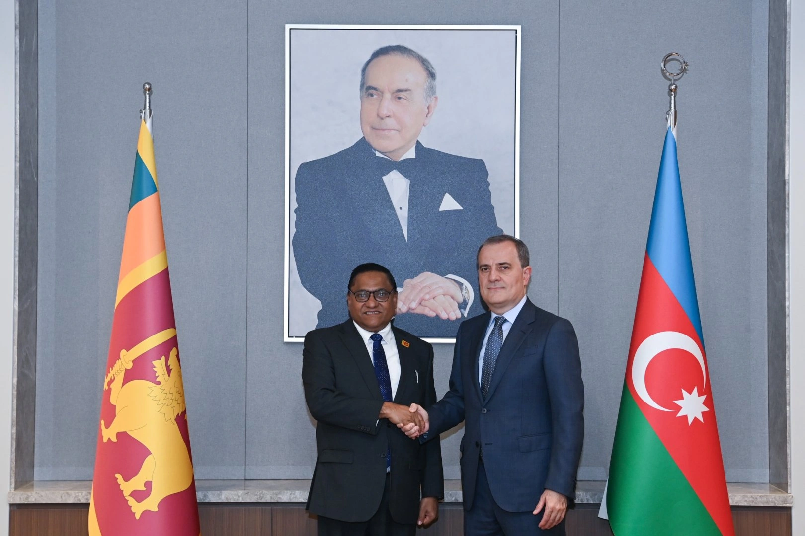 Azerbaijan, Sri Lanka discuss tourism, education, energy cooperation (PHOTO)