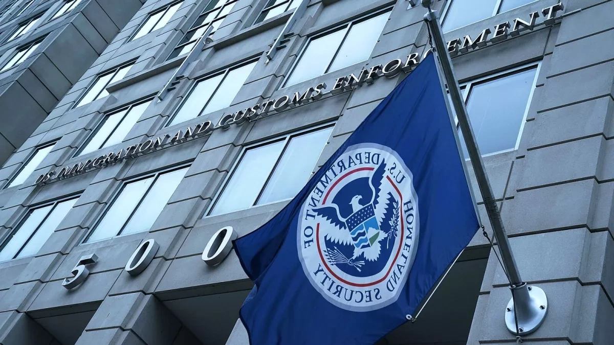 US sends three former IRGC members back to Iran after illegal entry