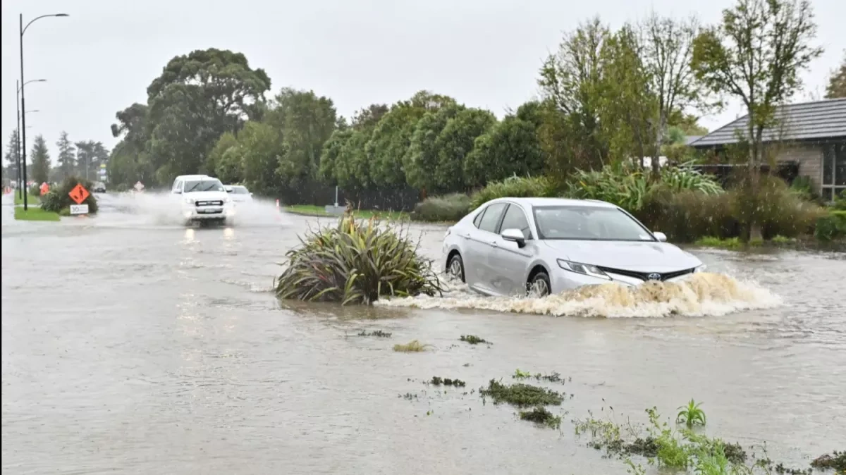 Powerful storm triggers threat-to-life warnings in New Zealand