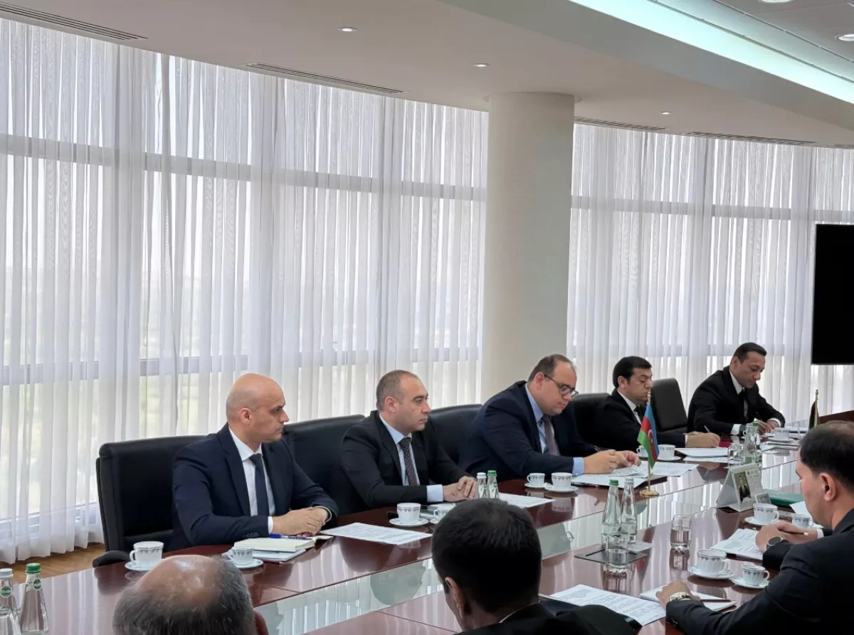 Azerbaijan, Turkmenistan push for smoother visa procedures PHOTO