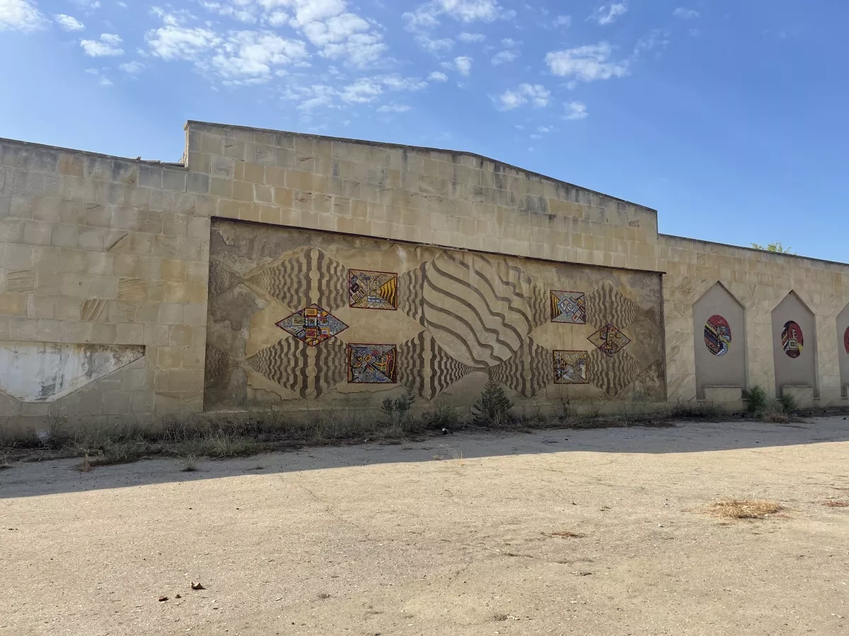 Sanatorium “Ganjlik” and its mosaic heritage A historical overview on Caliber.Az