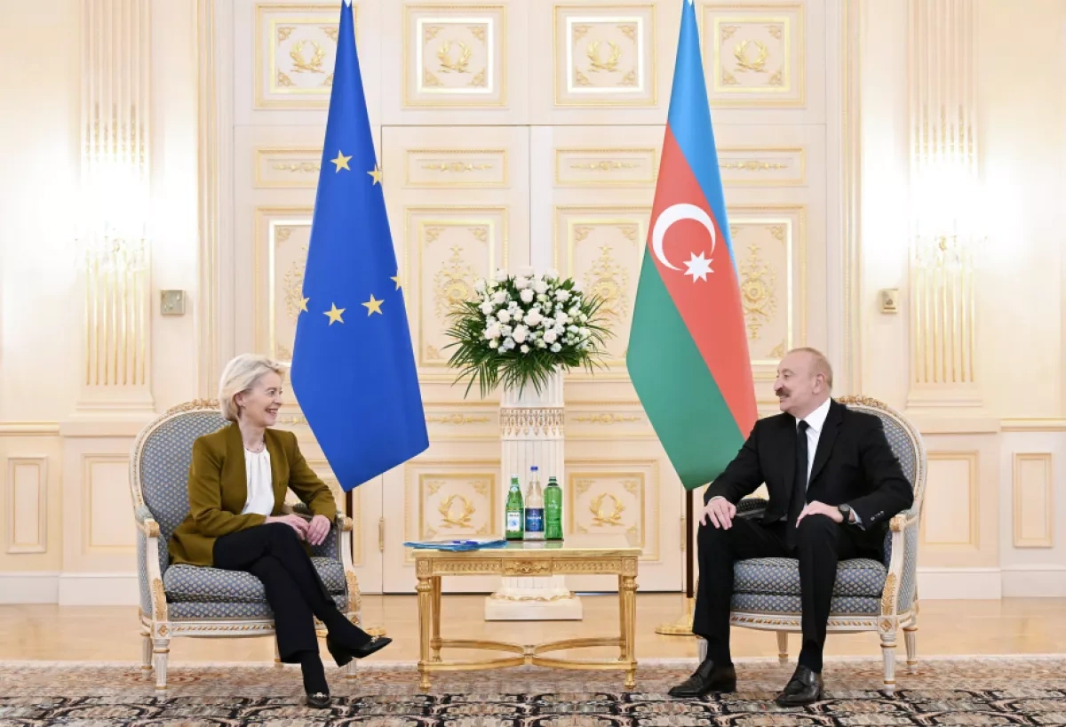 Azerbaijani president held one-on-one meeting with European Commission chief PHOTO