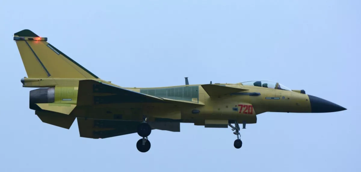 Pakistani fighter jets conduct training flights over Islamabad