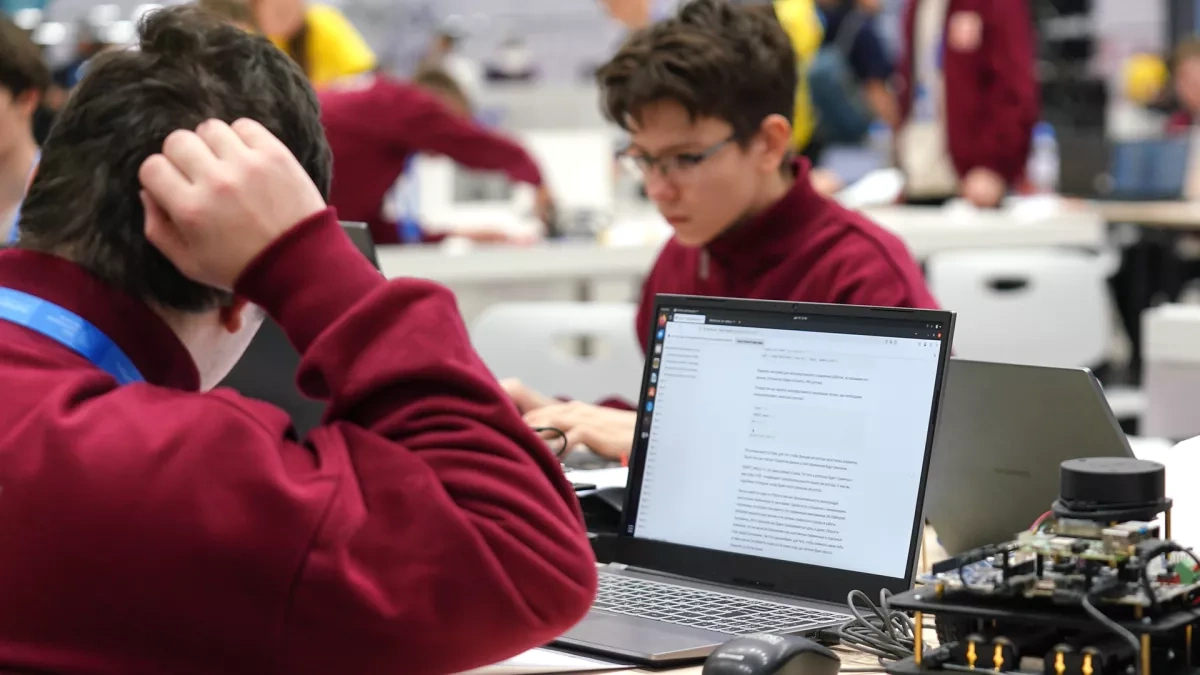 Russia invests in future tech talent with first AI school course