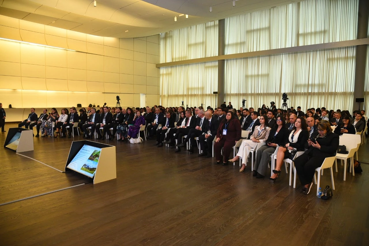 Baku hosts tourism panel on inclusivity and peacebuilding (PHOTO)