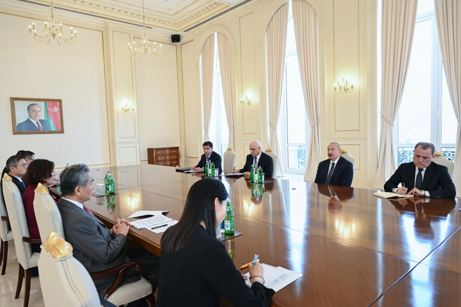 President Ilham Aliyev receives member of Political Bureau of Central Committee of Communist Party of China (PHOTO)