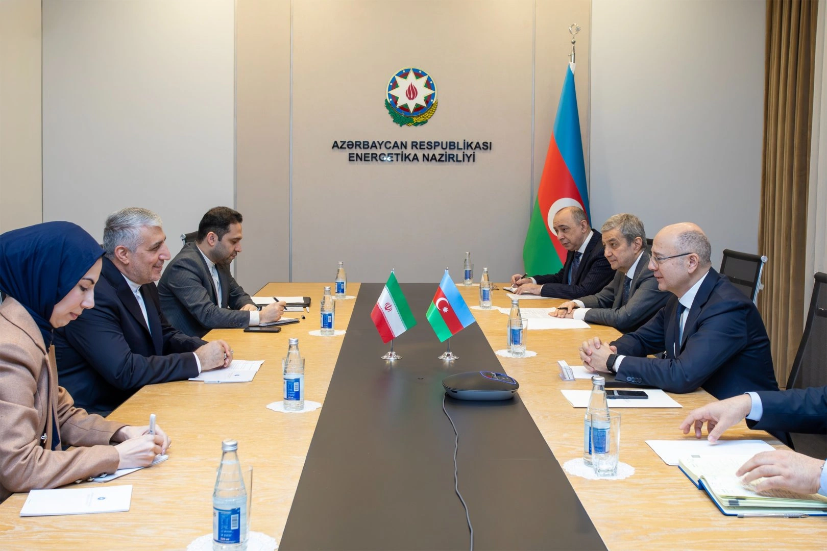 Azerbaijan's Energy Minister receives Iranian ambassador