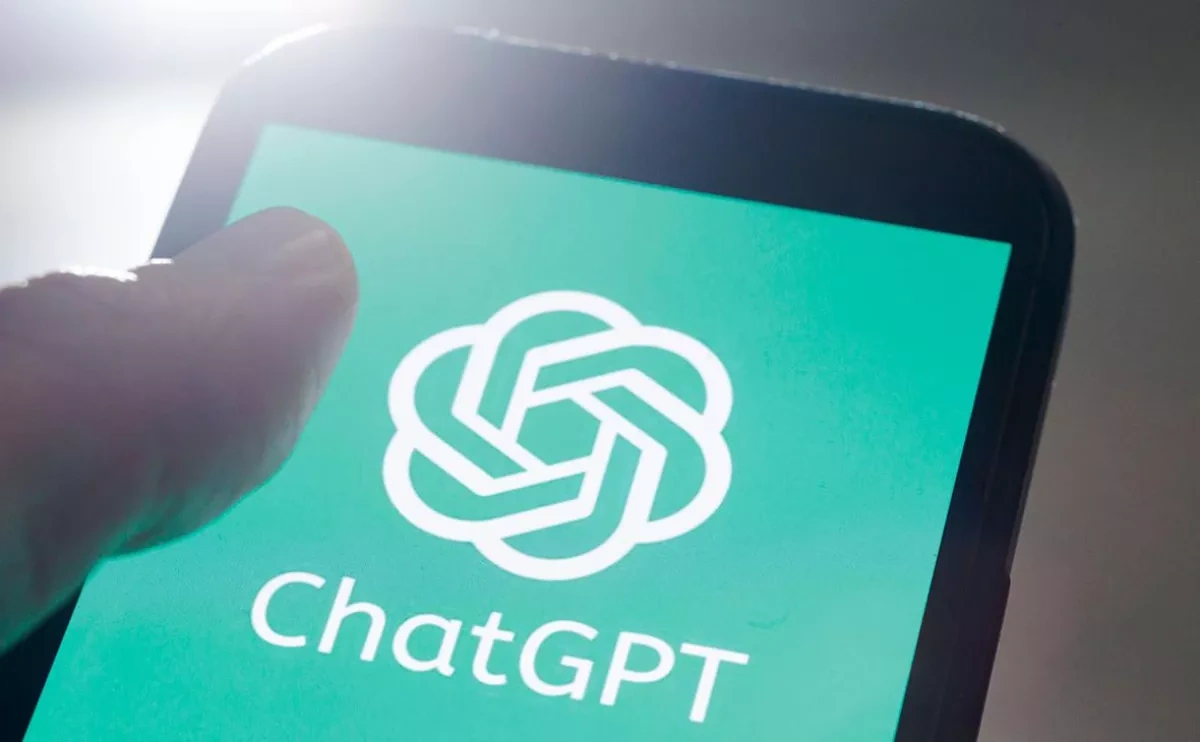 ChatGPT, Claude restored after brief outage affects users across US cities