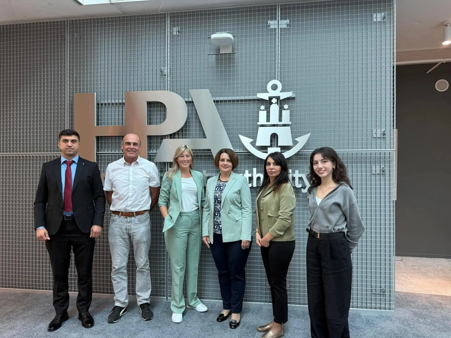 Azerbaijan, Germany discuss transition of ports to green energy