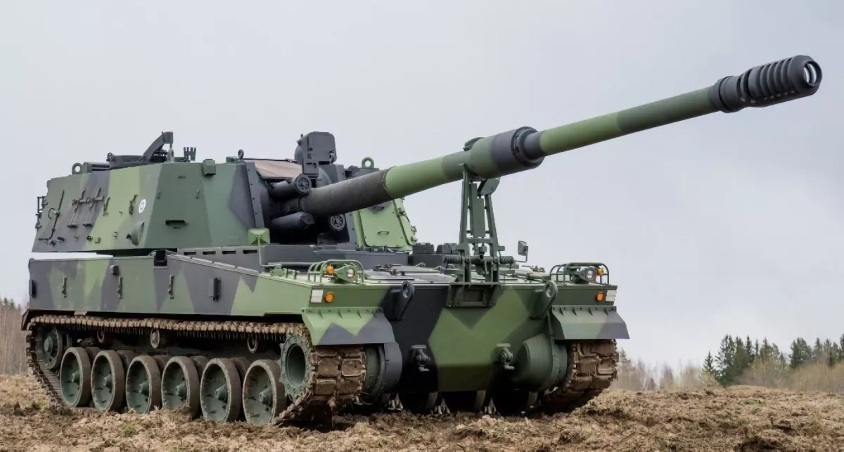 Media: Poland receives batch of "Russia-aimed" howitzers