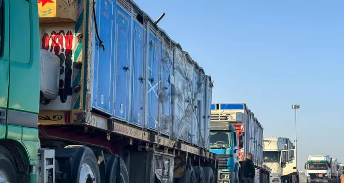 Senior Israeli security official accused of smuggling goods into Gaza