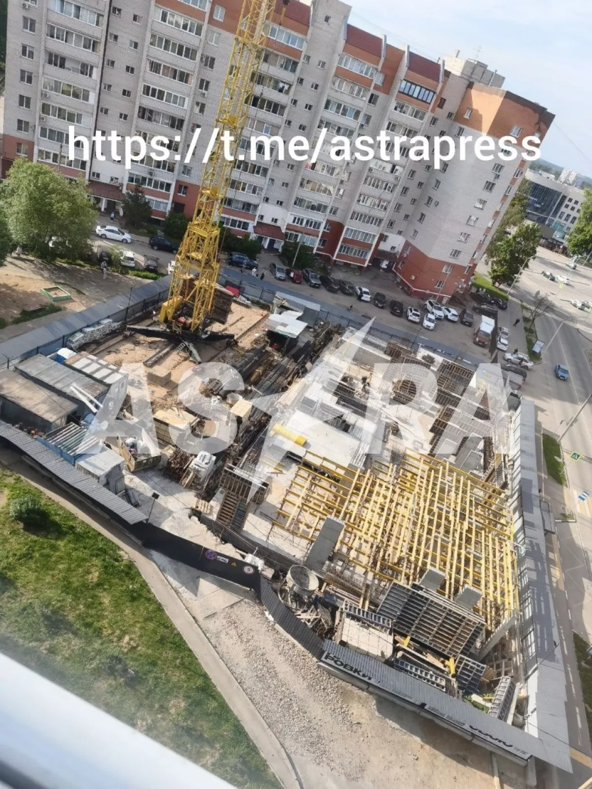 Drone hits crane in Russia's Smolensk courtyard, residents fear collapse PHOTO