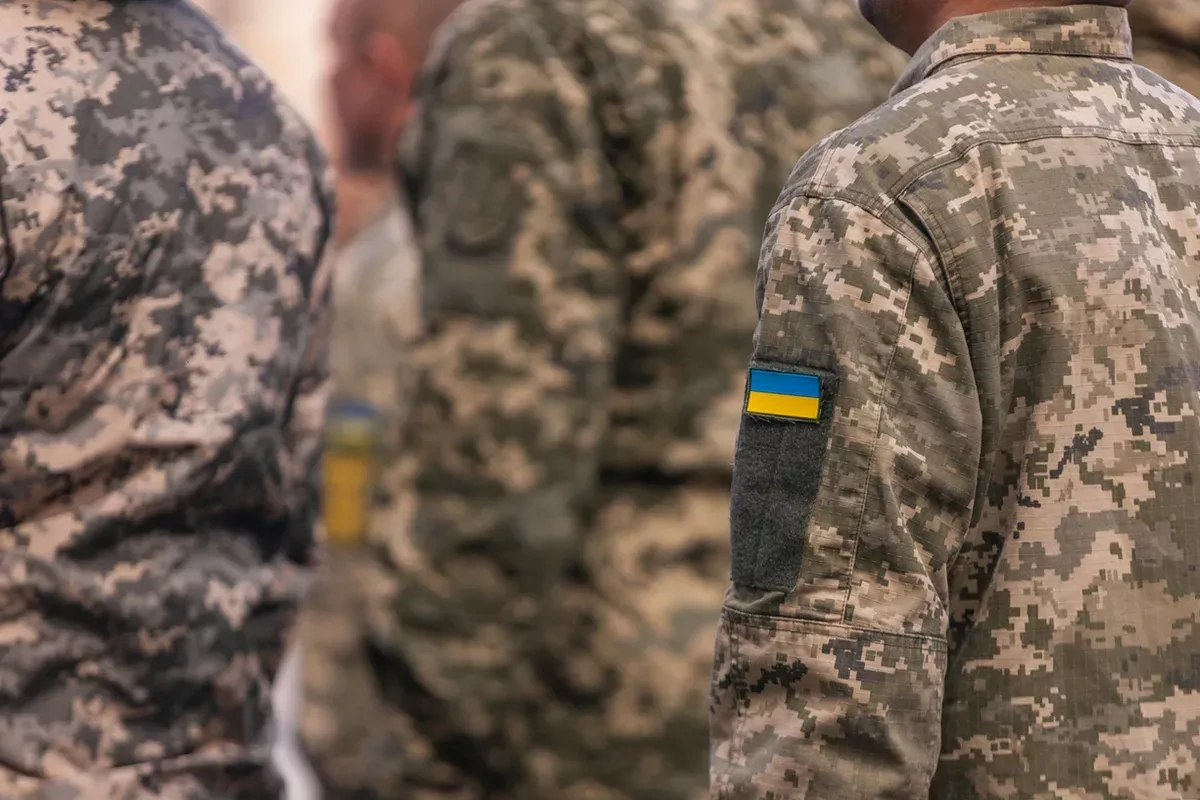 Ukraine allows voluntary military service for citizens over 60