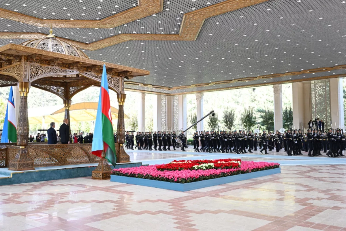 Azerbaijani leader receives official welcome in Tashkent, Uzbekistan PHOTO / UPDATED