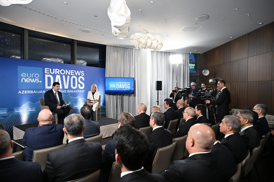 President Ilham Aliyev interviewed by Euronews TV in Davos (PHOTO)