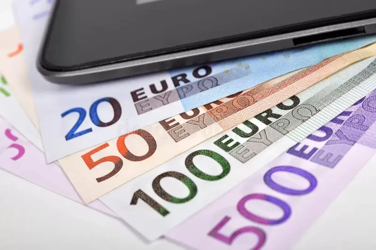 European police uncover €300 million mobile phone fraud scheme