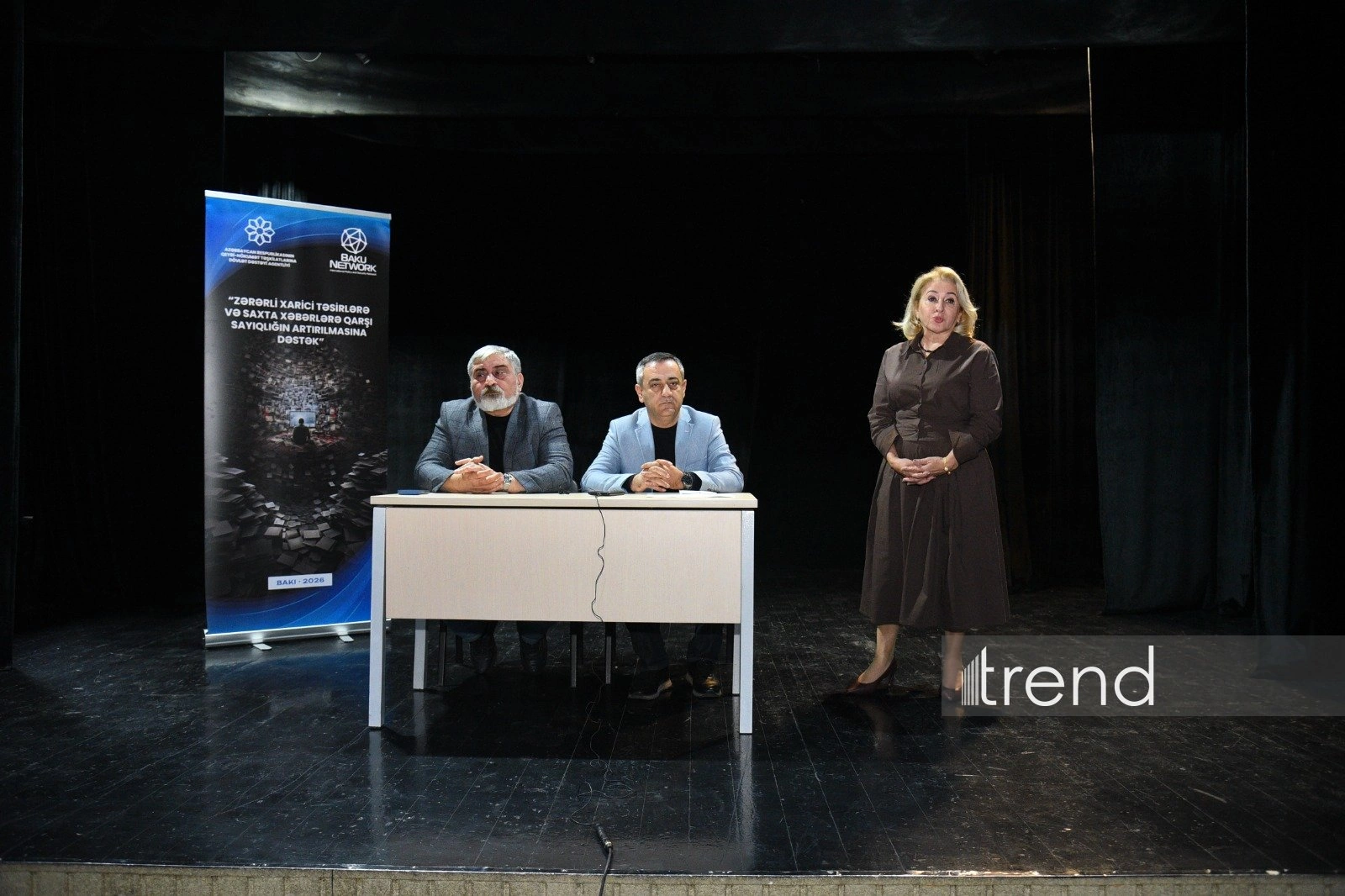 Baku Network discusses foreign influence with arts students (PHOTO/VIDEO)