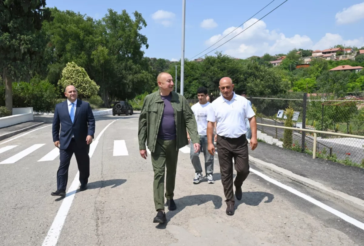 Azerbaijan's president meets residents of Khojavand’s restored Guzeykhirman village PHOTO
