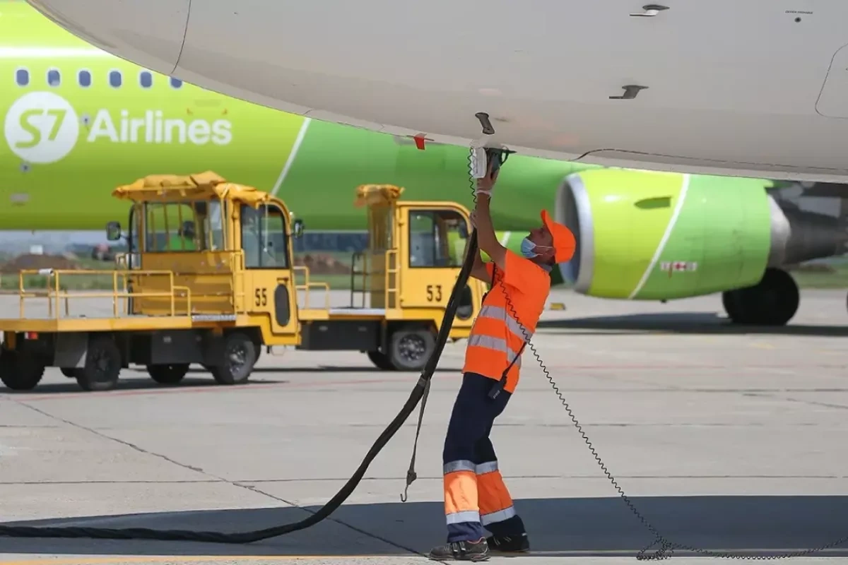 Uzbekistan boosts jet fuel production as Central Asia air traffic soars