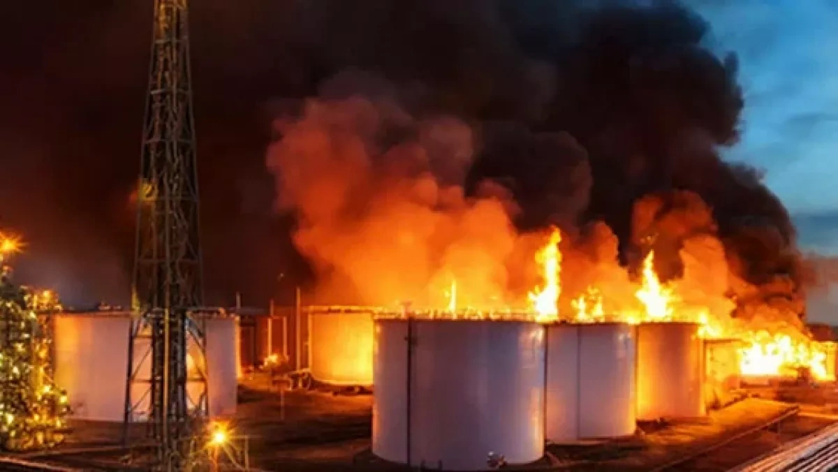 Fire erupts at Russia's Novokuybyshevsk refinery after drone strike photo / video