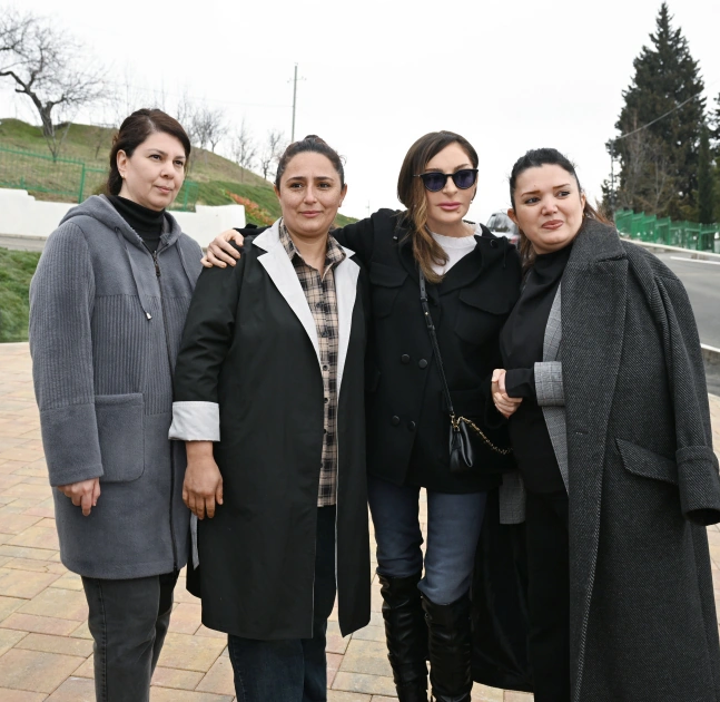 President Ilham Aliyev, First Lady Mehriban Aliyeva inspect restoration of individual houses and infrastructure in Khanoba village of Khojavend (PHOTO)