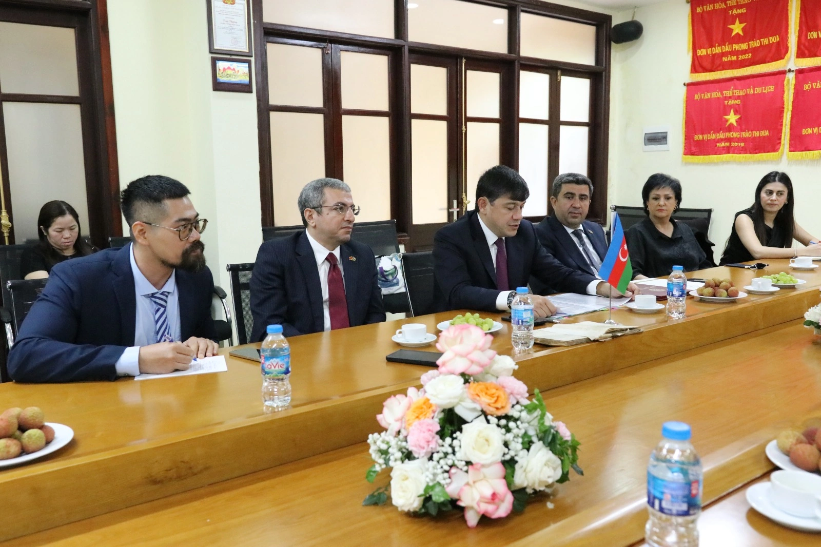 Azerbaijan, Vietnam discuss expansion of diaspora cooperation (PHOTO)