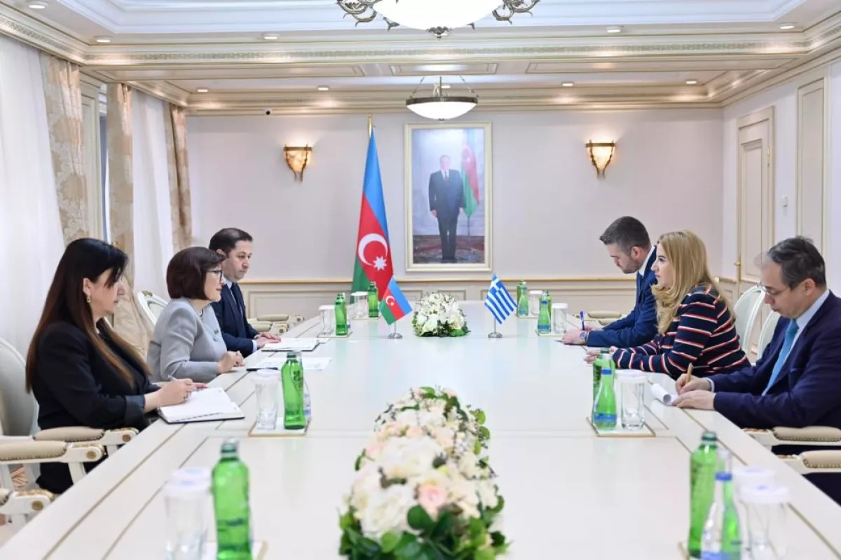 Azerbaijan’s parliament speaker meets UK, Greek envoys on key-sector cooperation PHOTO
