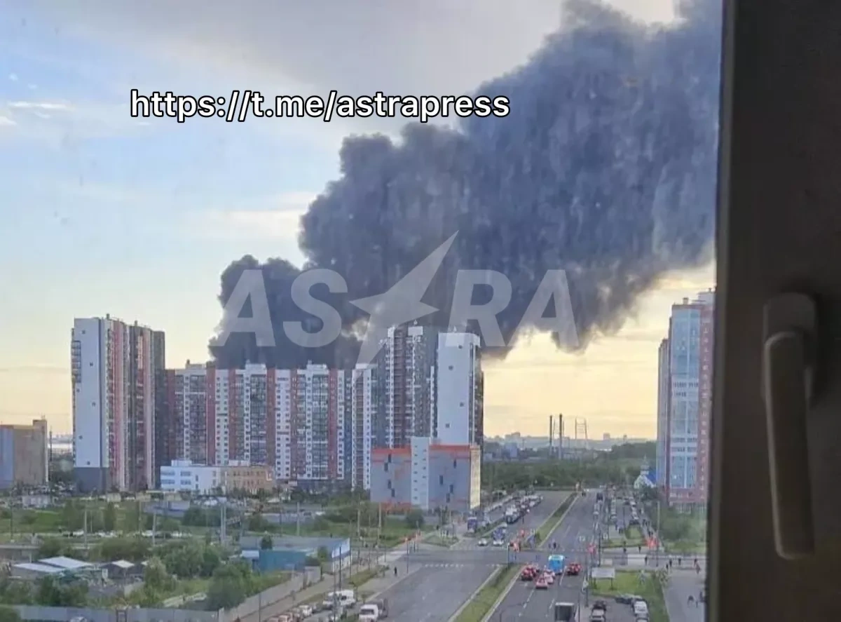 Several people injured in Ukrainian drone attack on St. Petersburg, governor says VIDEO