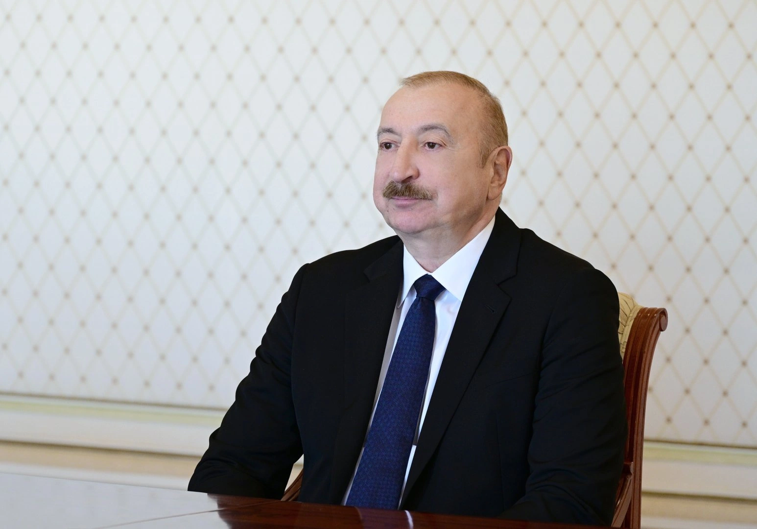 President Ilham Aliyev meets Russian Deputy Prime Minister (PHOTO)