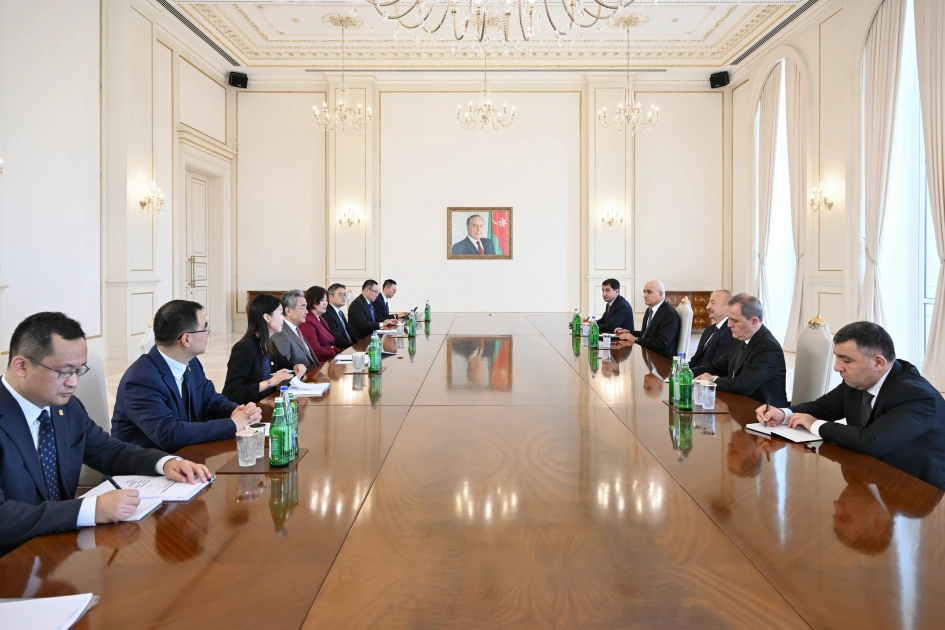 President Ilham Aliyev receives member of Political Bureau of Central Committee of Communist Party of China (PHOTO)