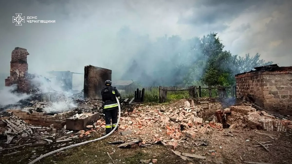 Russian drone attack sets Sumy shopping centre ablaze, six injured VIDEO / PHOTO